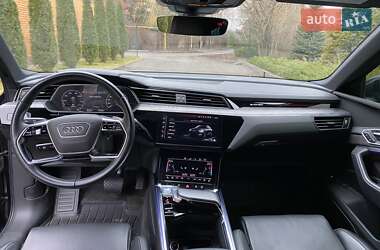 Внедорожник / Кроссовер Audi e-tron 2019 в 
