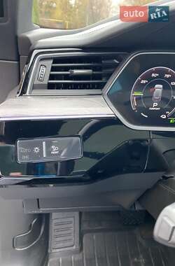 Внедорожник / Кроссовер Audi e-tron 2019 в 