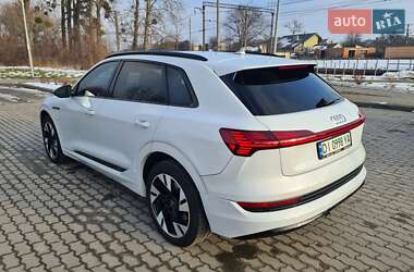 Позашляховик / Кросовер Audi e-tron 2022 в Львові