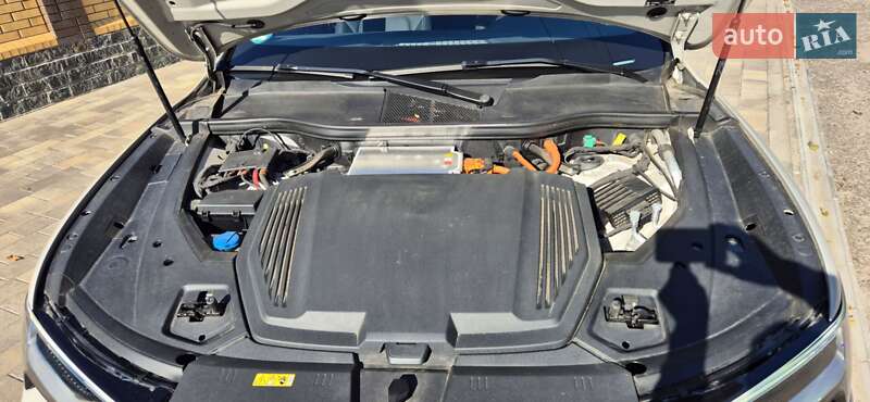 Внедорожник / Кроссовер Audi e-tron 2022 в Черкассах