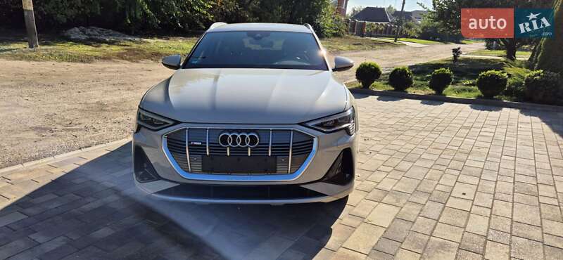 Внедорожник / Кроссовер Audi e-tron 2022 в Черкассах