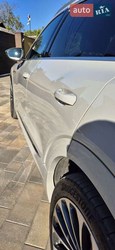 Внедорожник / Кроссовер Audi e-tron 2022 в Черкассах