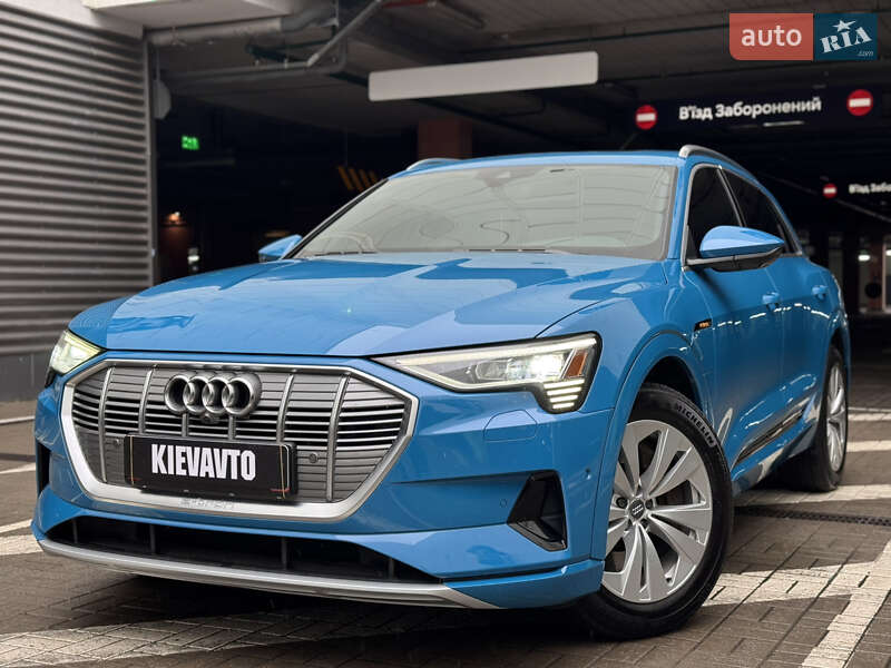 Позашляховик / Кросовер Audi e-tron 2019 в Києві