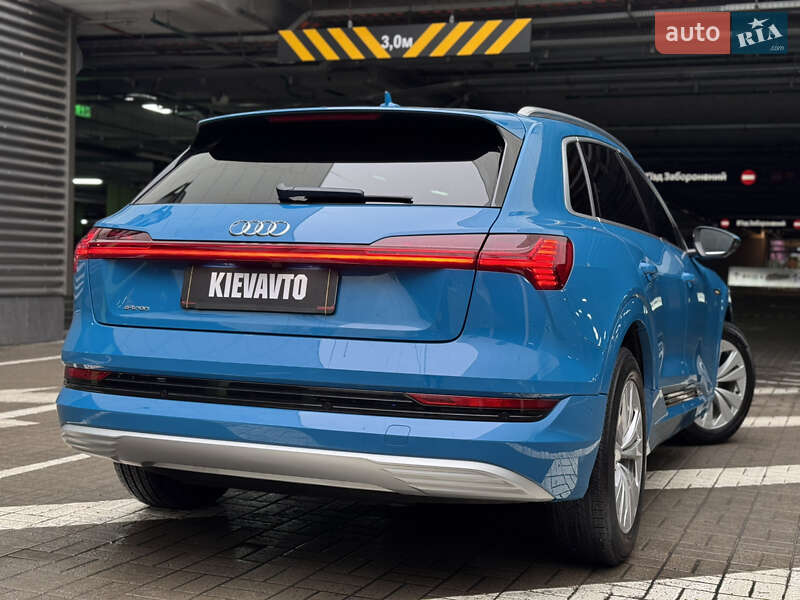Позашляховик / Кросовер Audi e-tron 2019 в Києві