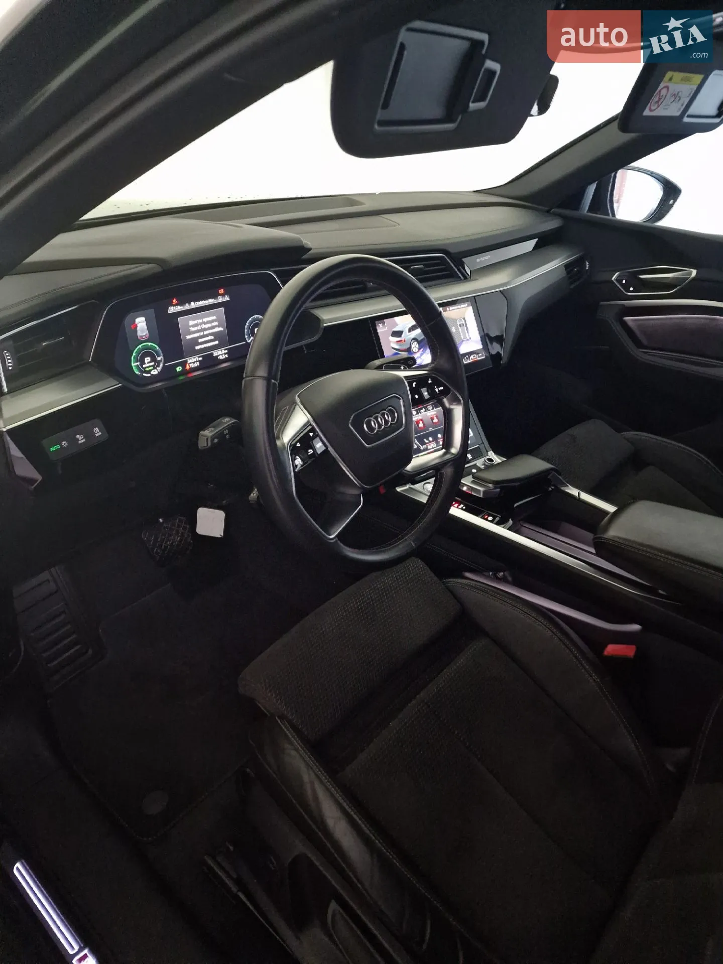 2020 Audi e-tron - мініатюра 5