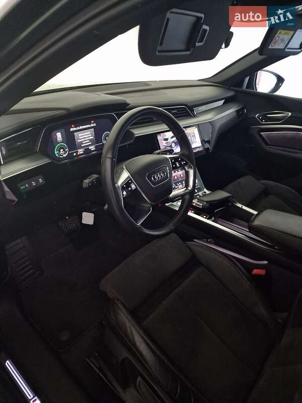 Внедорожник / Кроссовер Audi e-tron 2020 в Львове