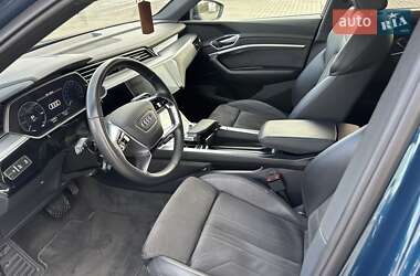 Внедорожник / Кроссовер Audi e-tron 2019 в 