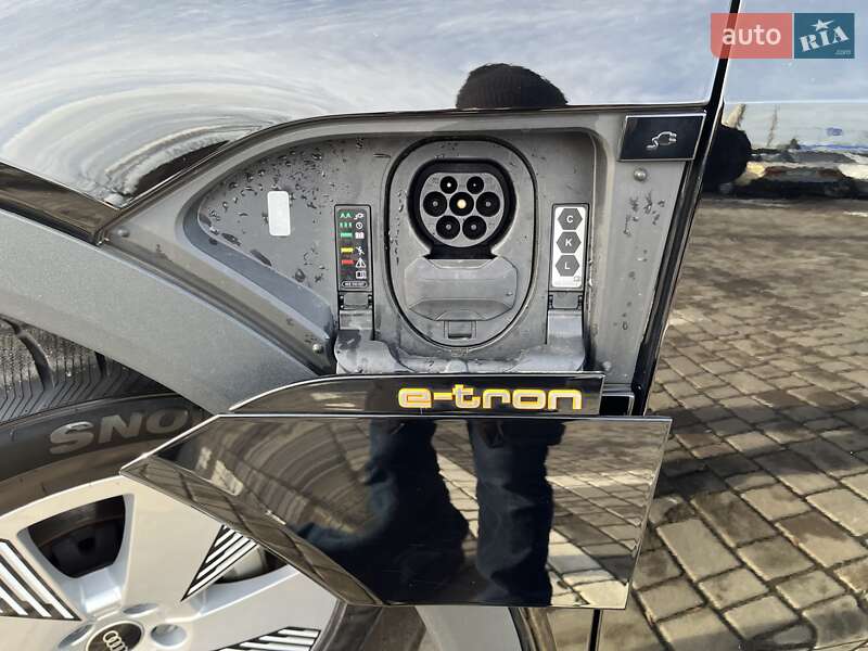 Внедорожник / Кроссовер Audi e-tron 2022 в Львове