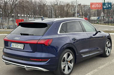 Внедорожник / Кроссовер Audi e-tron 2020 в 