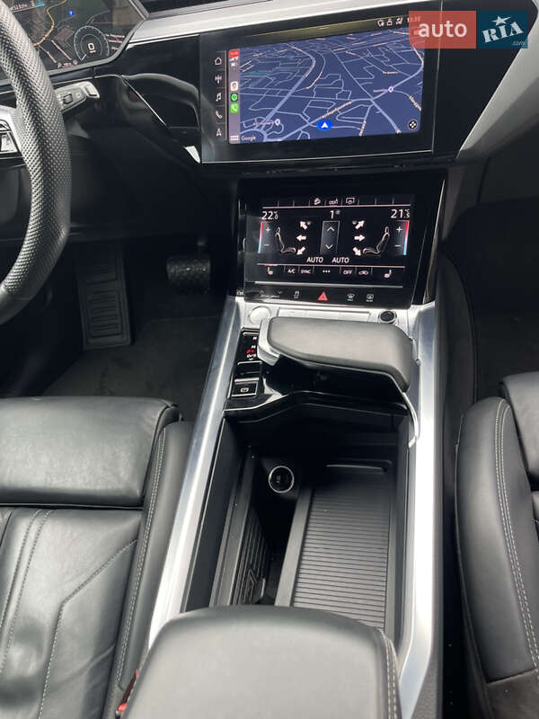 Позашляховик / Кросовер Audi e-tron 2019 в Дніпрі