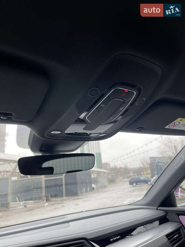 Позашляховик / Кросовер Audi e-tron 2019 в Дніпрі