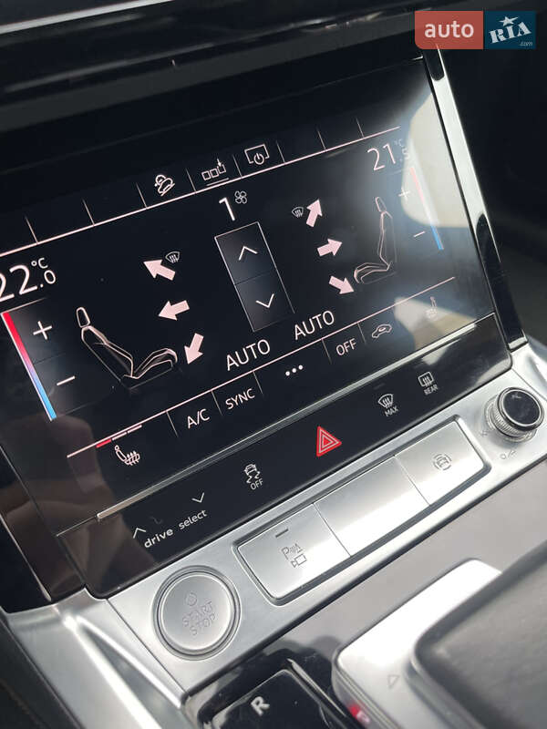 Позашляховик / Кросовер Audi e-tron 2019 в Дніпрі