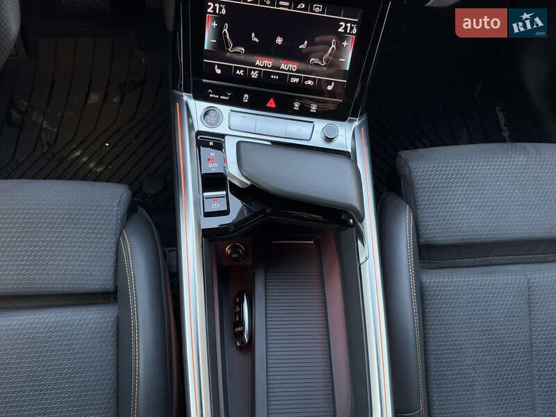 Внедорожник / Кроссовер Audi e-tron 2022 в Ровно