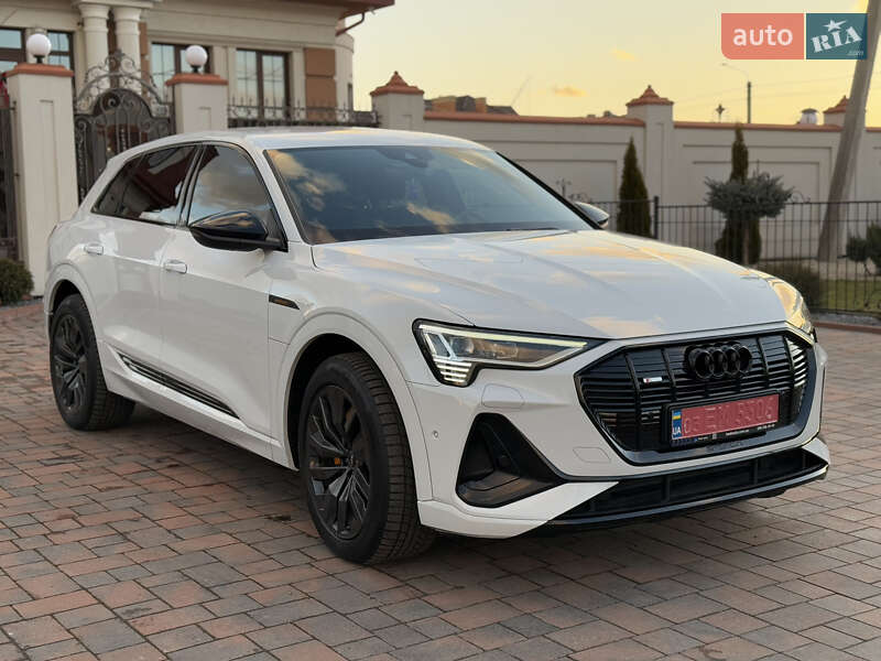 Внедорожник / Кроссовер Audi e-tron 2022 в Ровно