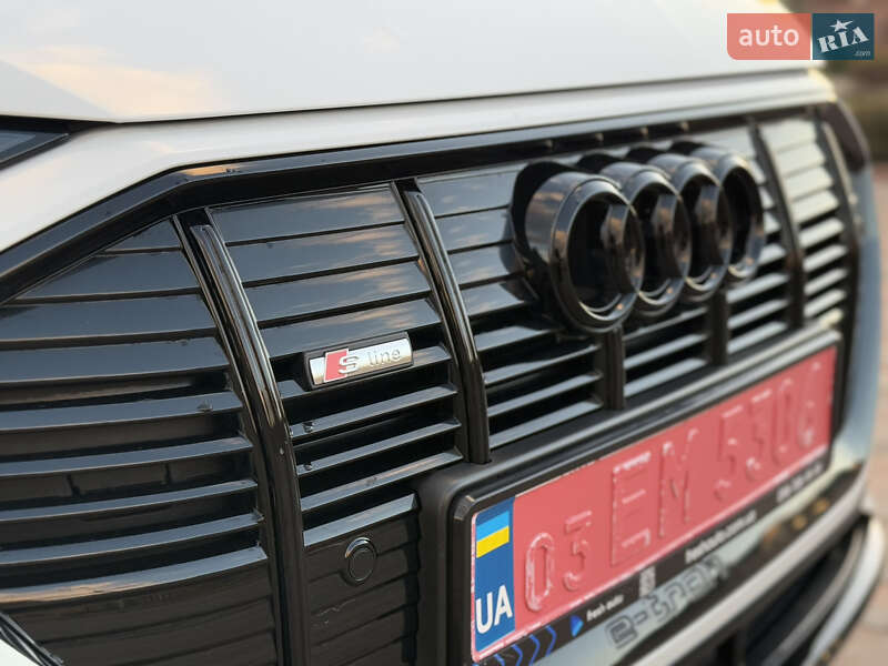 Позашляховик / Кросовер Audi e-tron 2022 в Рівному