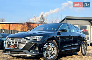 Позашляховик / Кросовер Audi e-tron 2022 в Луцьку