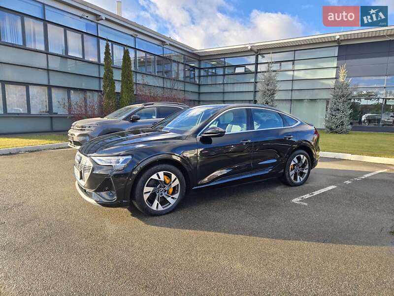 Audi e-tron 2022
