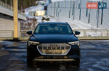 Внедорожник / Кроссовер Audi e-tron 2019 в 