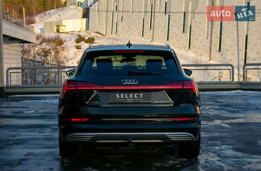 Внедорожник / Кроссовер Audi e-tron 2019 в 