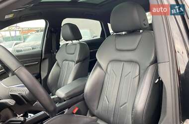 Позашляховик / Кросовер Audi e-tron 2021 в 
