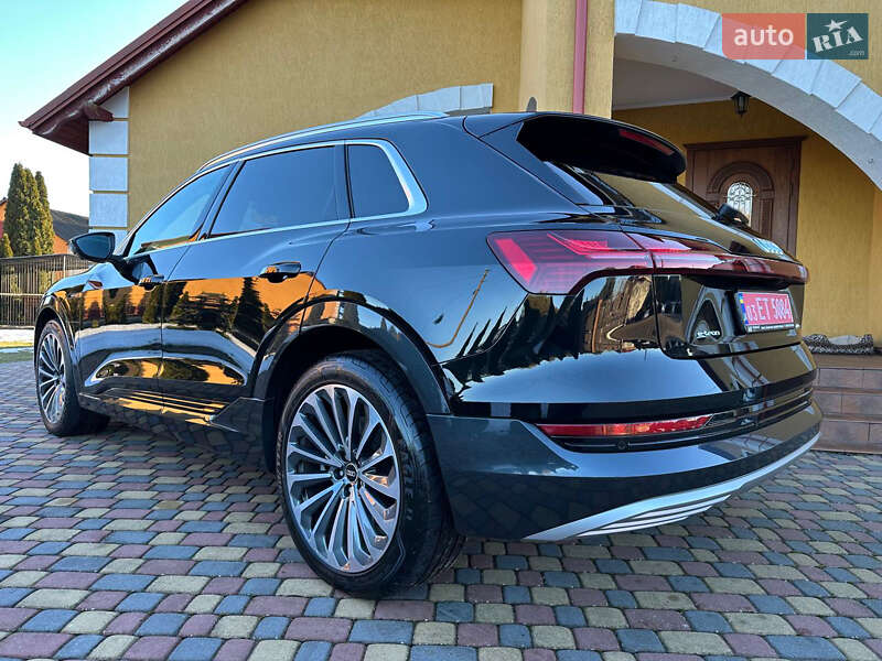 Audi e-tron 2021
