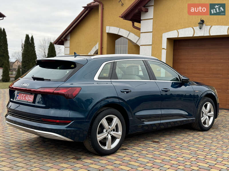 Позашляховик / Кросовер Audi e-tron 2020 в Львові