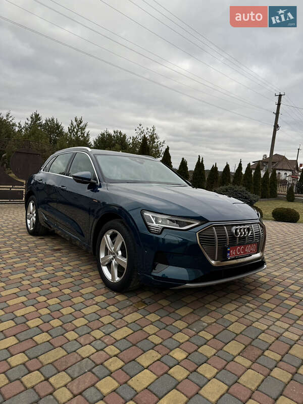 Позашляховик / Кросовер Audi e-tron 2020 в Львові