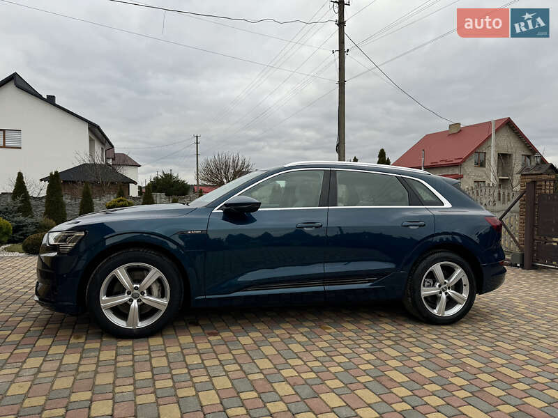 Позашляховик / Кросовер Audi e-tron 2020 в Львові