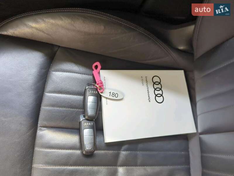 Позашляховик / Кросовер Audi e-tron 2019 в Києві