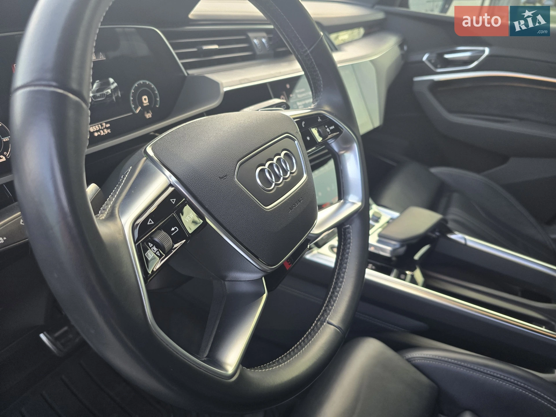 2020 Audi e-tron - мініатюра 24