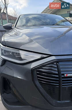 Внедорожник / Кроссовер Audi e-tron 2021 в Киеве