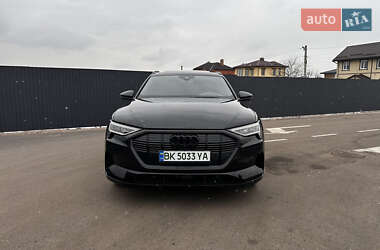 Внедорожник / Кроссовер Audi e-tron 2019 в Киеве