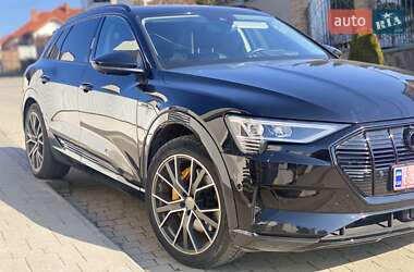 Внедорожник / Кроссовер Audi e-tron 2019 в 