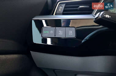 Внедорожник / Кроссовер Audi e-tron 2021 в 