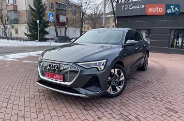 Позашляховик / Кросовер Audi e-tron 2021 в Києві