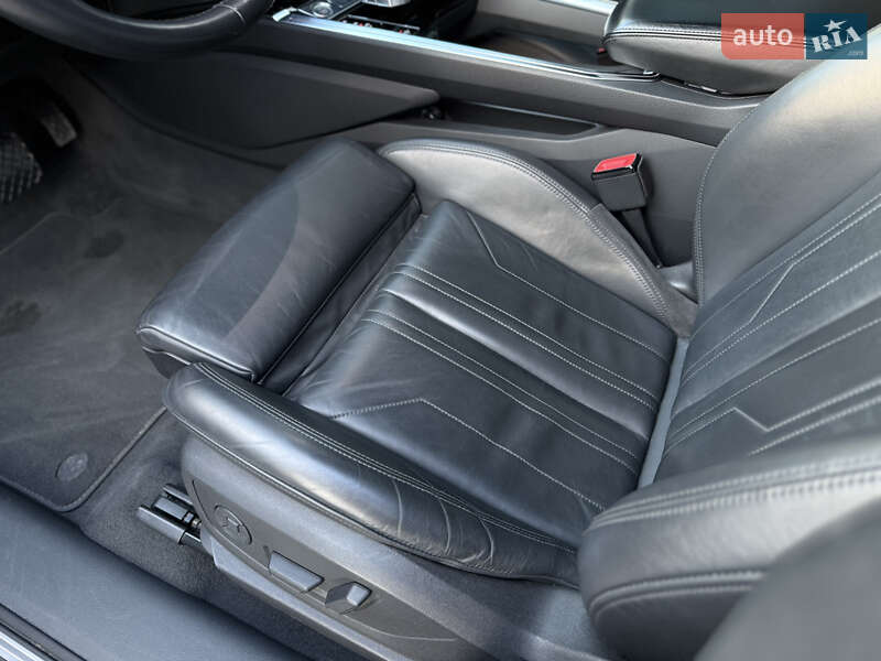 Позашляховик / Кросовер Audi e-tron 2018 в Львові фото 33 Позашляховик / Кросовер Audi e-tron 2018 в Львові