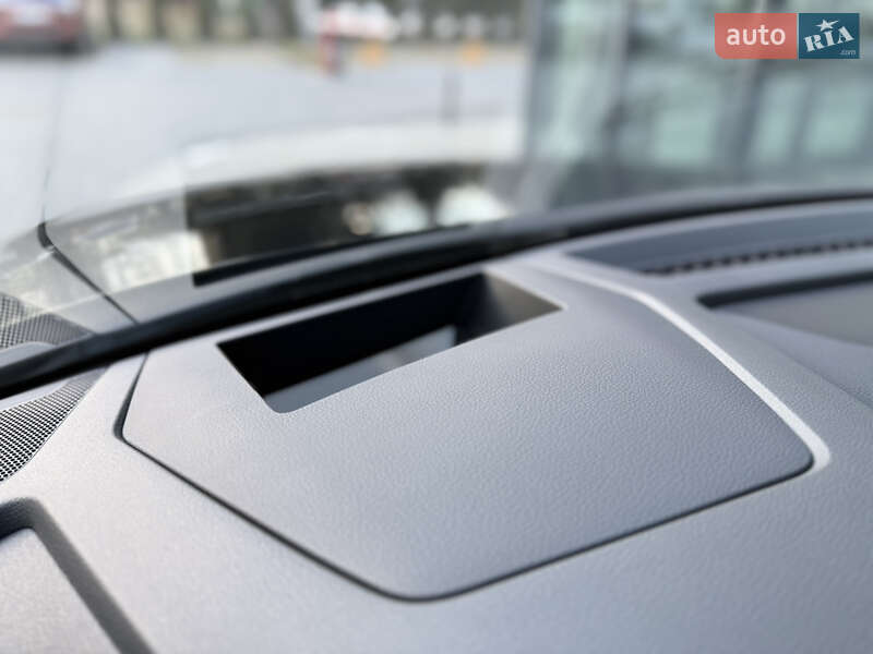 Позашляховик / Кросовер Audi e-tron 2018 в Львові фото 38 Позашляховик / Кросовер Audi e-tron 2018 в Львові