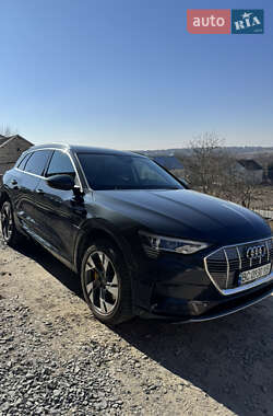 Внедорожник / Кроссовер Audi e-tron 2019 в 
