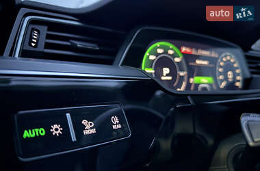 Внедорожник / Кроссовер Audi e-tron 2020 в 