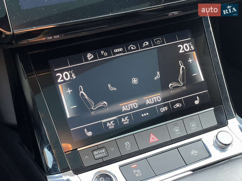 Позашляховик / Кросовер Audi e-tron 2021 в Львові