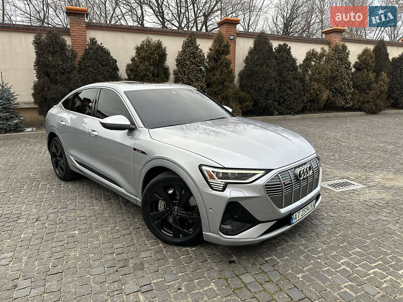 Внедорожник / Кроссовер Audi e-tron 2022 в Коломые