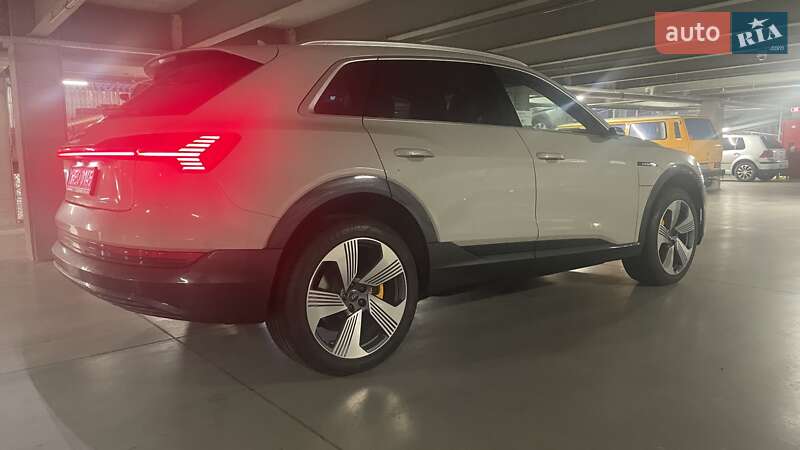 Внедорожник / Кроссовер Audi e-tron 2020 в Виннице фото 91 Внедорожник / Кроссовер Audi e-tron 2020 в Виннице