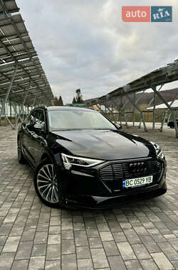Внедорожник / Кроссовер Audi e-tron 2019 в 