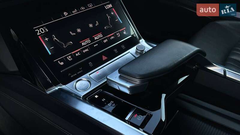 Внедорожник / Кроссовер Audi e-tron 2019 в Львове