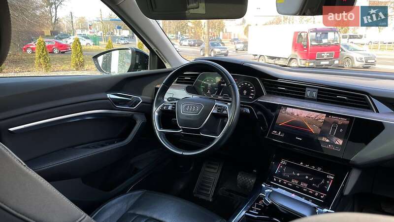 Внедорожник / Кроссовер Audi e-tron 2019 в Львове