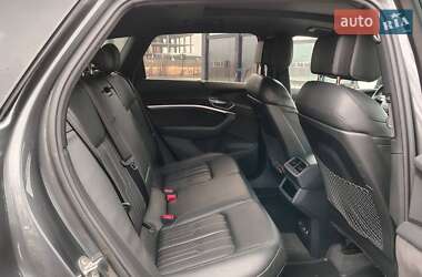 Внедорожник / Кроссовер Audi e-tron 2019 в 