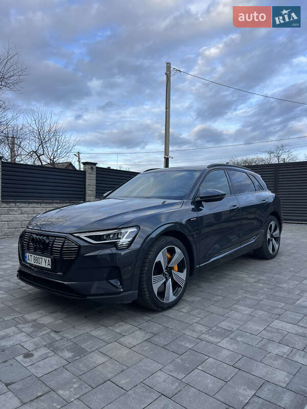 Внедорожник / Кроссовер Audi e-tron 2021 в Буковеле