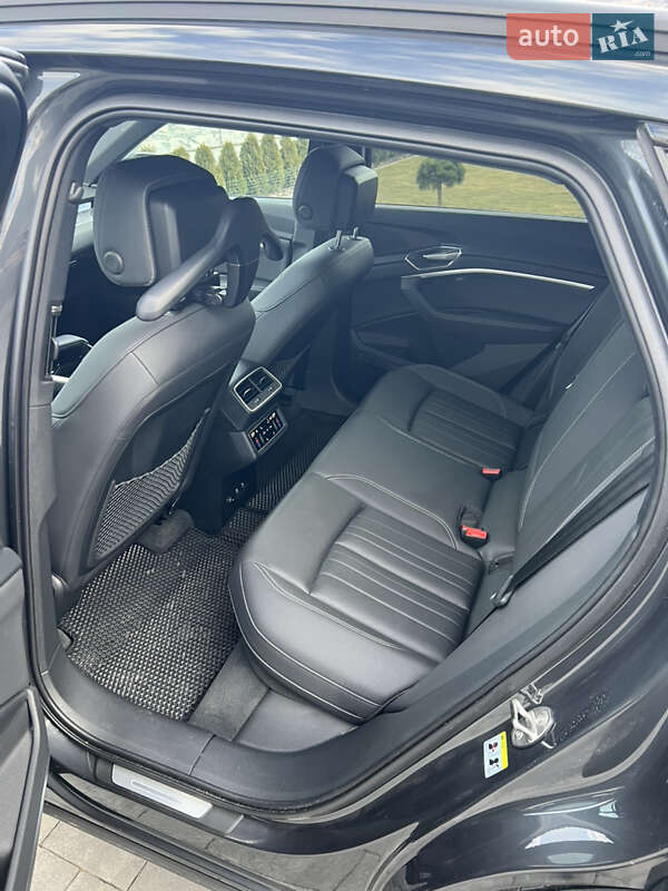 Внедорожник / Кроссовер Audi e-tron 2021 в Буковеле