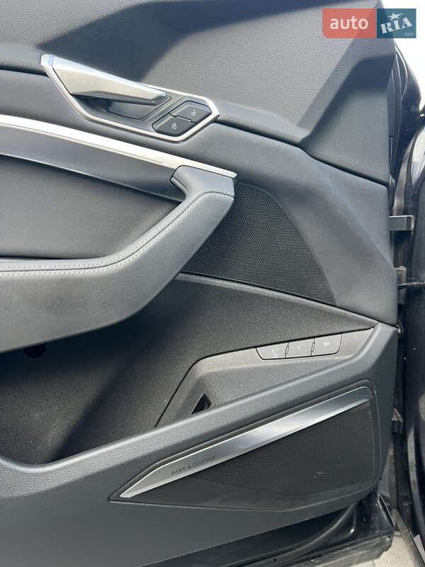 Внедорожник / Кроссовер Audi e-tron 2021 в Буковеле