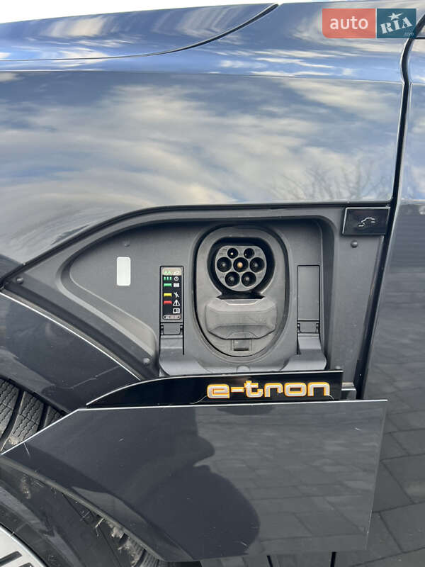 Внедорожник / Кроссовер Audi e-tron 2021 в Буковеле